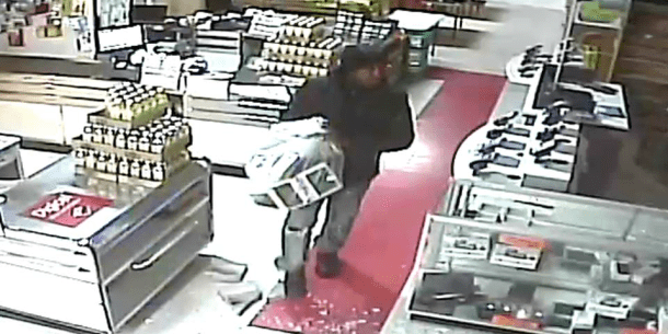 021016MTVernonCentralMercadoBurg1